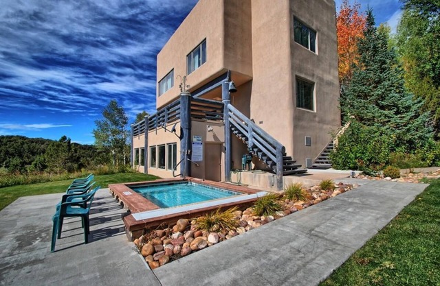 Beautiful Lodge and Private 600 acre Canyon Paradise