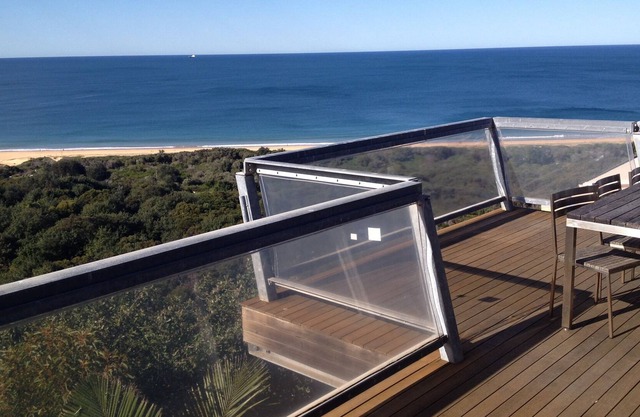 Beautiful modern luxury home with stunning beach/National Park views