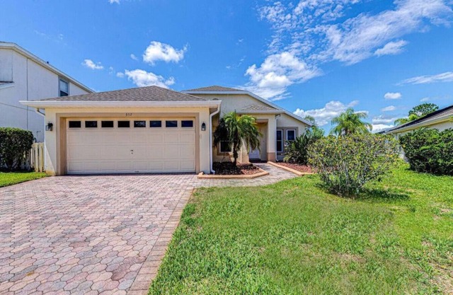Beautiful New Villa Gleneagles Dr Modernized 2024