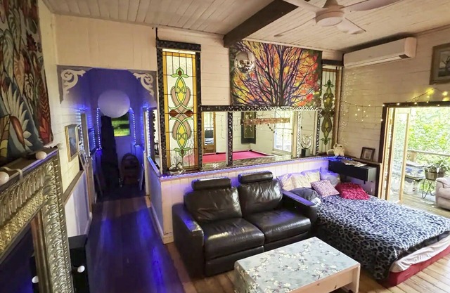 Beautiful old house by the river with balcony, massive yard, minutes to CBD