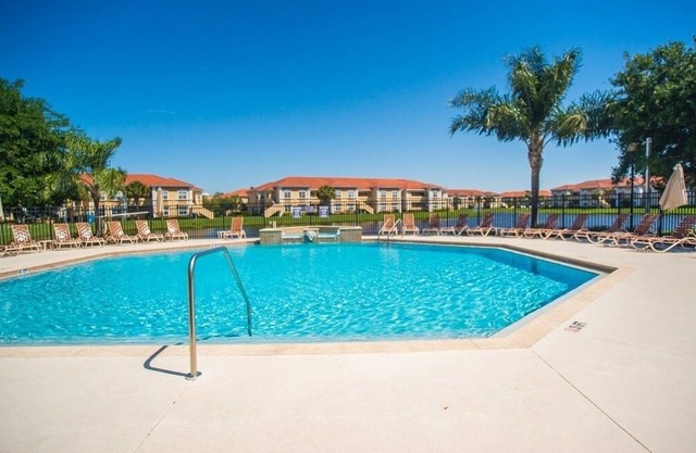 Beautiful pool great location near to the beach. Special Prices for Nov and Dec!