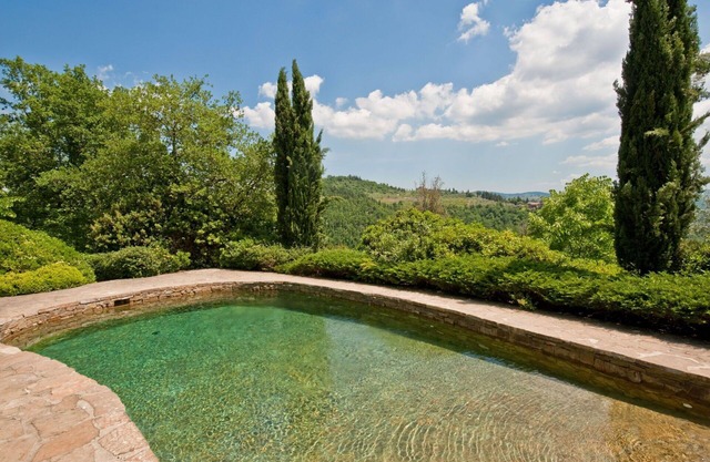 Beautiful private villa for 12 people with private pool, WIFI, A/C, TV, patio and panoramic view