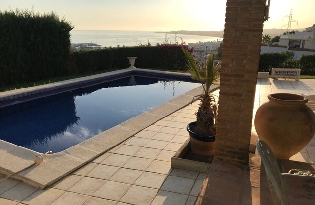 Beautiful private villa, magnificent sea and mountain views, saltwater pool