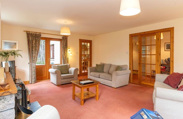 Beautiful private villa for 8 people with WIFI, TV and patio