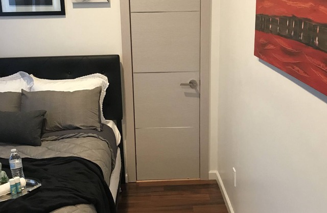 Beautiful Private room in Hicksville close to LIRR