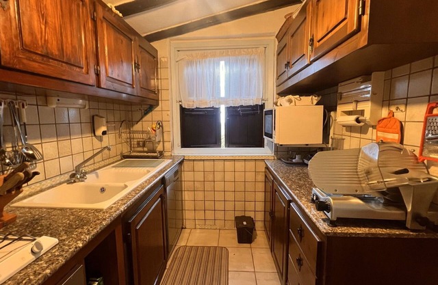 Beautiful private villa for 6 people with A/C, pool, WIFI, TV, panoramic view and parking
