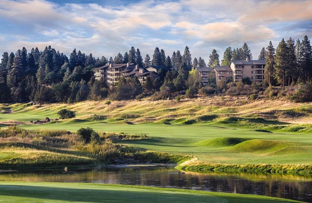 Beautiful resort in the heart of it all!