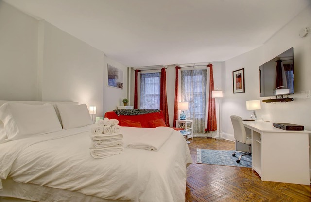 Beautiful studio by Central Park