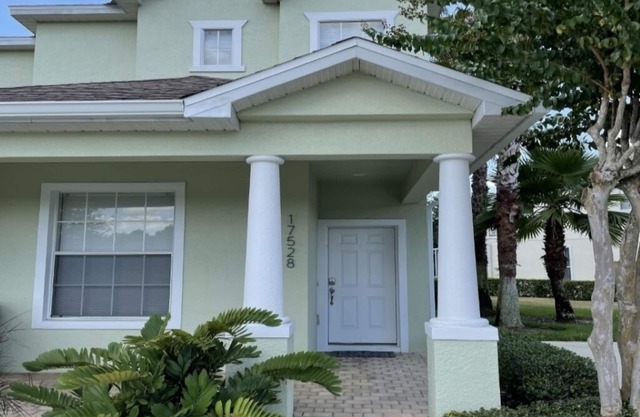 Beautiful Townhouse with Splash Pool Close to Orlando Attractions