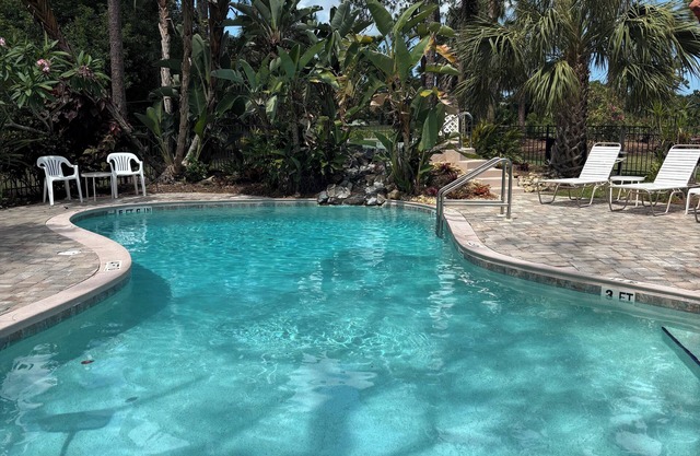 Beautiful, updated 3 Bedroom, 2 Bath Condo in Eaglewood, a development in Lely!