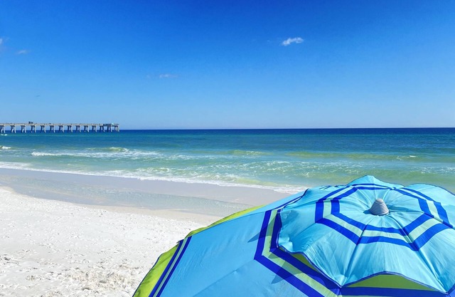 Beautiful Views 2 Bdrm Beachfront Condo at The Pearl 405