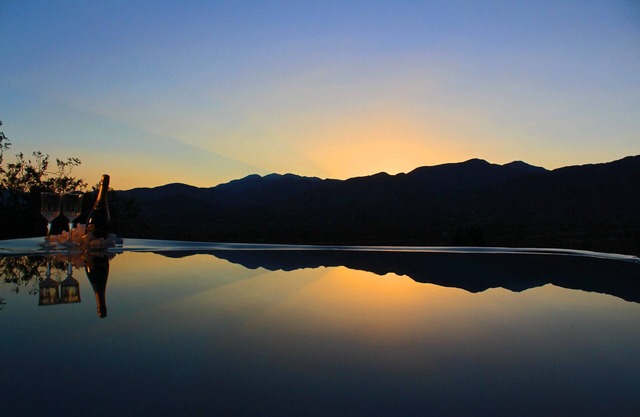 Beautiful Views, Romantic Retreat Near Palm Springs