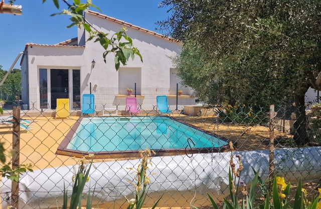 BEAUTIFUL VILLA (6 PERS) IN A QUIET LOCATION WITH SWIMMING POOL AND BREATHTAKING VIEW OF THE VALLEY