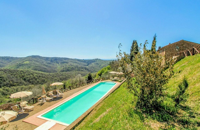 Beautiful villa for 22 people with WIFI, A/C, private pool, TV, panoramic view and parking