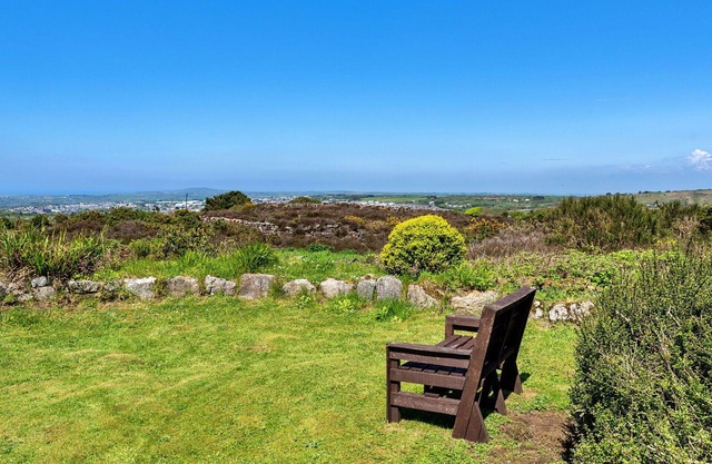 Beautiful villa for 4 guests with WIFI and parking