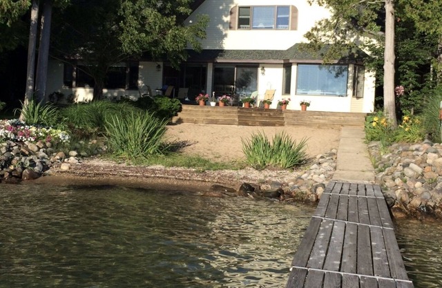 Beautiful Year Round House On Sunset Side Of Elk Lake.