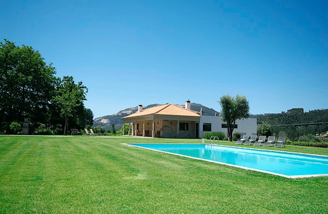 Beautifully Restored Ponte de Lima Farm House | 6 Bedrooms | Quinta Fornelos |.