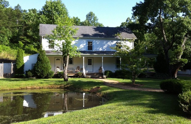 Beautifully restored farm house in the Blue Ridge foot hills