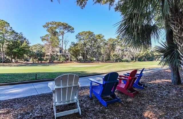 Beautifully appointed large home in the heart of Harbour Town!