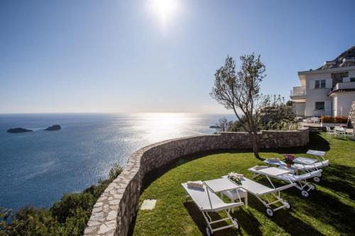 Belvedere delle Sirene with Views Pool and Guest Services by Feeling Italy