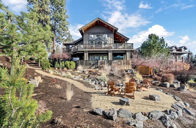 Bend Oregon mountain mansion luxury