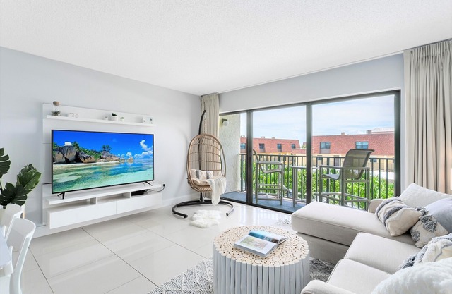 Beside Cocoa Beach Pier Beautiful Remodeled Beachfront Condo with New Kitchen