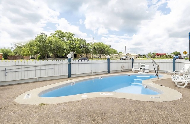 Best Place to Unwind! Pet-Friendly Property, Parking, Outdoor Pool!