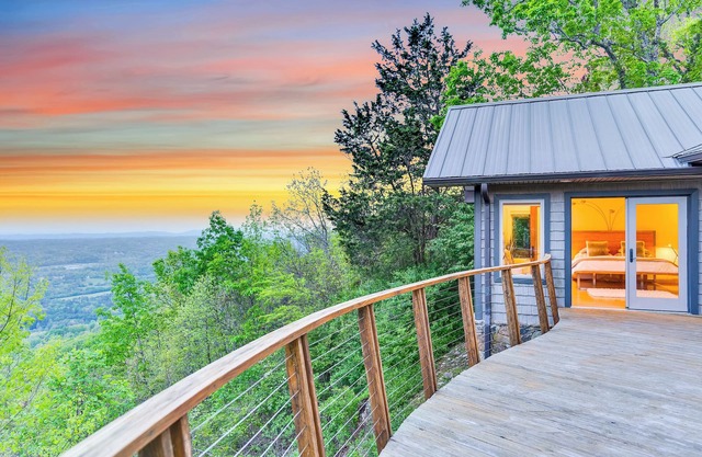 Best View in Chattanooga, 10 Minutes To Downtown, Next To RockCity, Pet Friendly