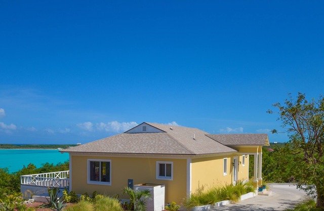 Best View In The Whole Of Exuma, Close To Lovely Beach - now with pool & deck