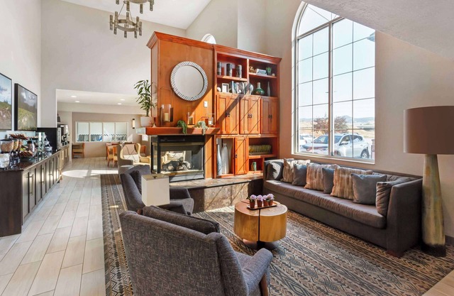 BEST WESTERN Holiday Hills