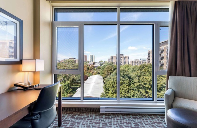 Best Western Plus Hotel Montreal