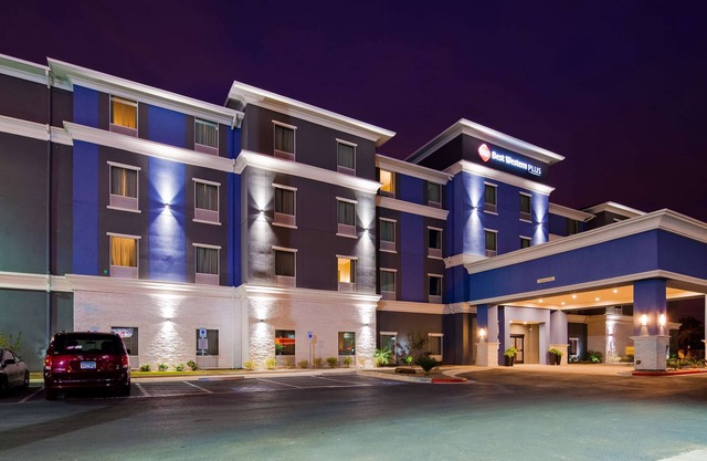 Best Western Plus Laredo Inn & Suites
