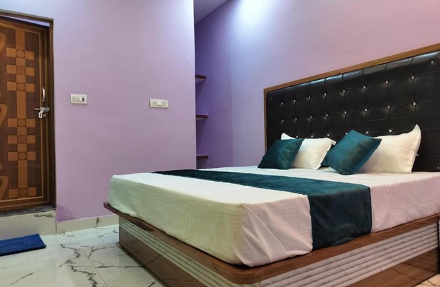 Bhai ji hotel