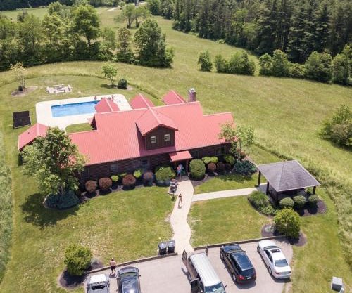 Big Sky Lodge - by The Chalets