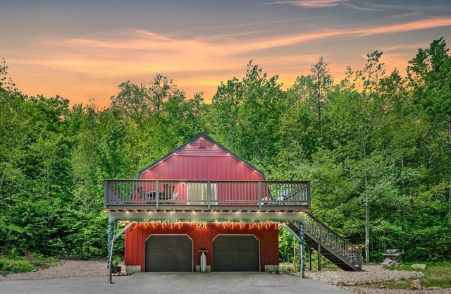 Birch Barn-White Mountains-HGTV Designer-Fall Activities