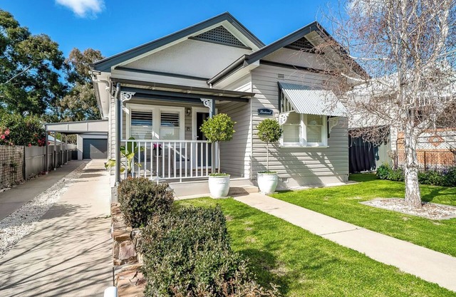 Birchwood in Turvey Park with pool and separate granny flat