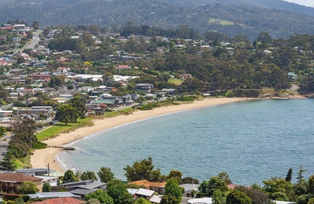 Blackmans Bay Beautiful Ocean Views