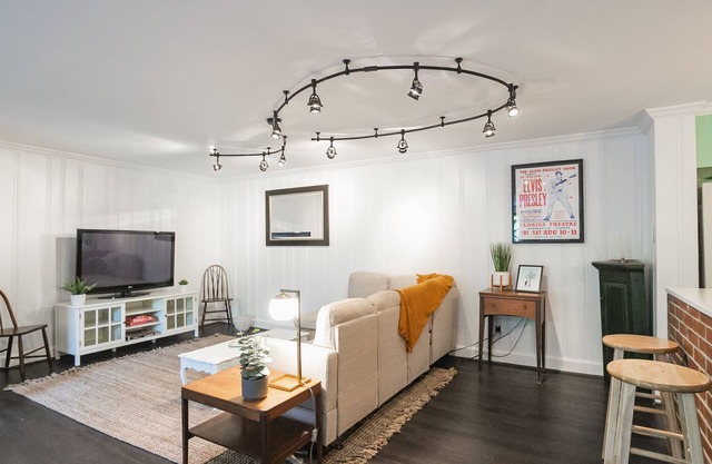 Blair Heights Hideaway-Family Friendly, Pool, Private