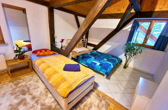 Blau bright room in nice apartment