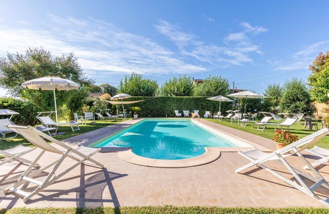"Bleu" apartment with swimming pool, Villa Gabriella