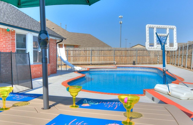 Blissful Staycation- 1 of OKC Favorites Oasis