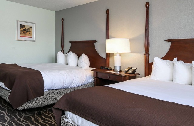 Blisspoint Inn and Suites