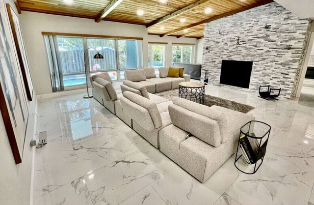 Blue Oasis. Centrally located home with heated pool in Dania Beach