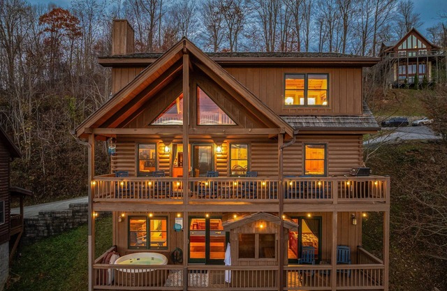 Blue Ridge Mountain Cabin With Stunning Views