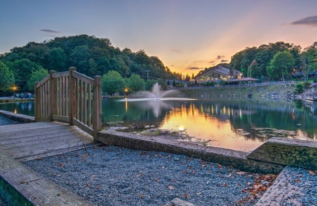 Blue Ridge Village (Banner Elk) - 2 Bedroom Villa