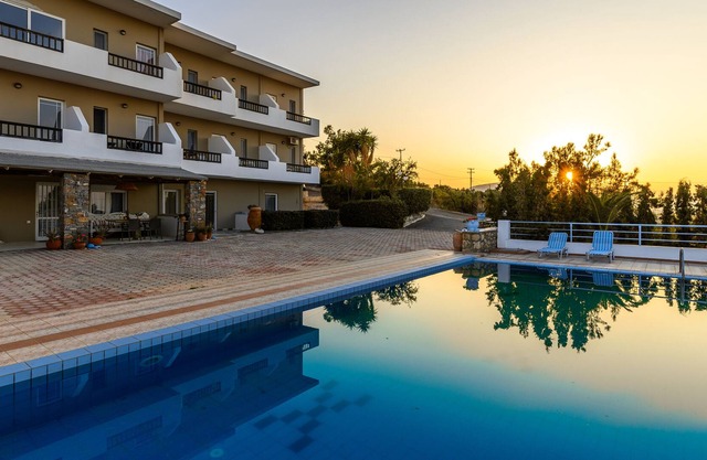 Blue sea apartment. Pool and sea view .