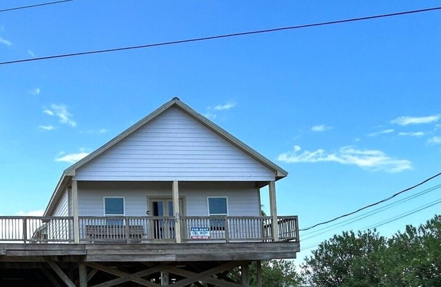 Blue Water Villa C - Coastal Realty Group