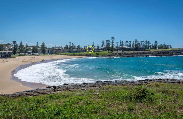 Blue Waves, Kiama, South Coast