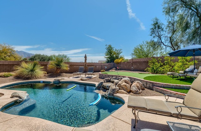 Blue Wolff Resort - 3 br/d ba private pool, spa near dining, hiking, golf!