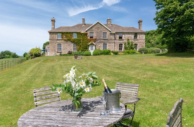 Bluebell Cottage, Euridge - Sleeps 6 in 3 bedrooms